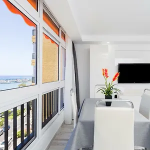 Apartamento 63 Cristianos First Sea Line, Parking, Wi Fi, Los Cristianos (Tenerife)